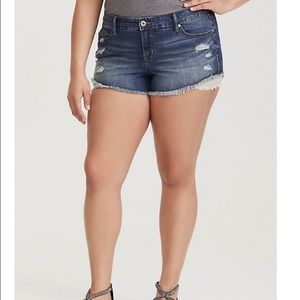 TORRID BEADED SKINNY SHORT SHORT VINTAGE STRETCH